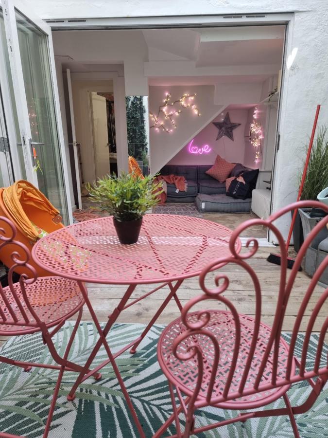 Quirky Seaside Family Cottage Walk To The Waves! Brighton Exterior foto