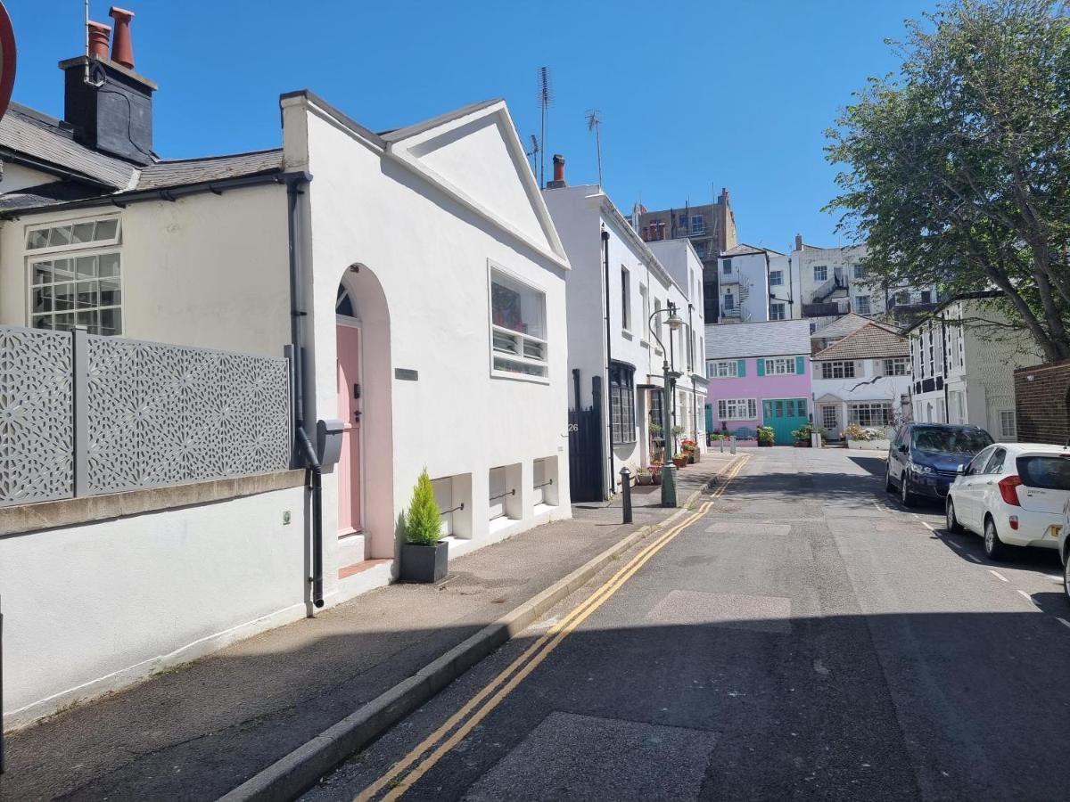Quirky Seaside Family Cottage Walk To The Waves! Brighton Exterior foto
