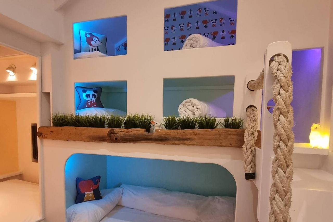 Quirky Seaside Family Cottage Walk To The Waves! Brighton Exterior foto